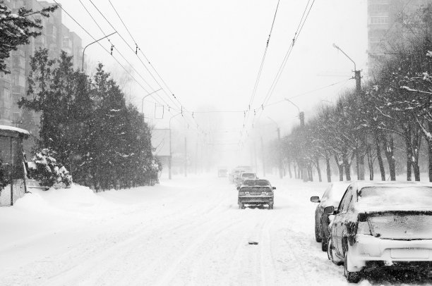 雪停了