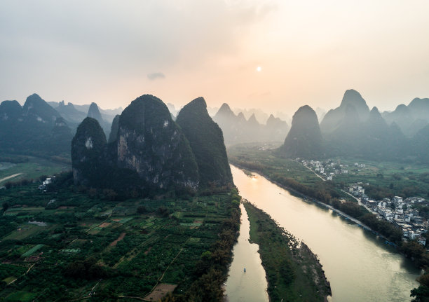 桂林山水背景图