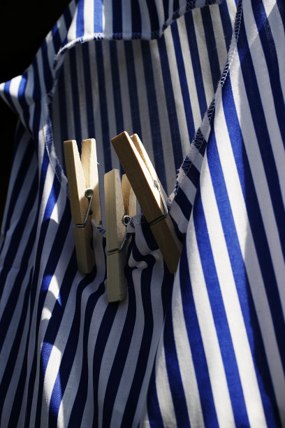 pegs