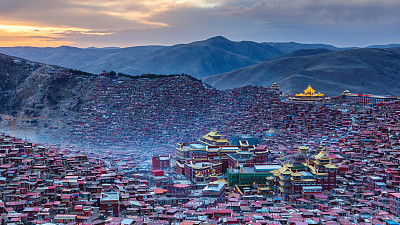 甘孜州地标建筑