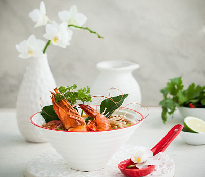 海鲜金针菇汤