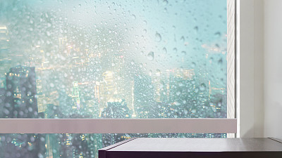 雨打窗