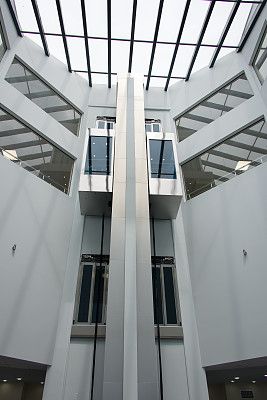 医院办公大楼扶梯
