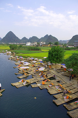 桂林遇龙河漂流
