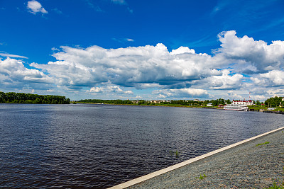 俄罗斯雅罗斯拉夫尔州伏尔加河