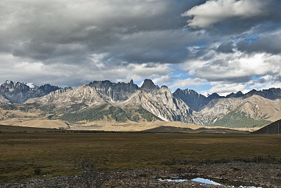 甘孜州地标建筑