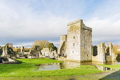 中世纪修道院
