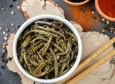 fiddlehead