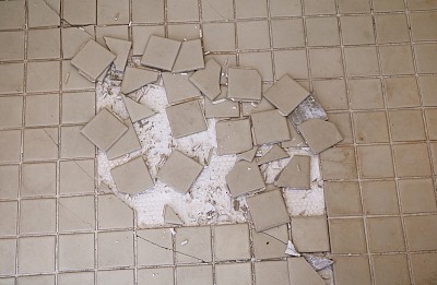碎瓷砖