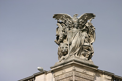 louvre
