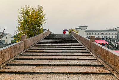 高跷屋