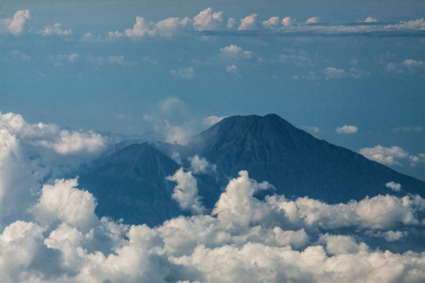 阿贡火山