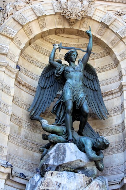 天使青铜塑像