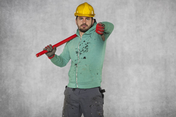 培养建设者接班人