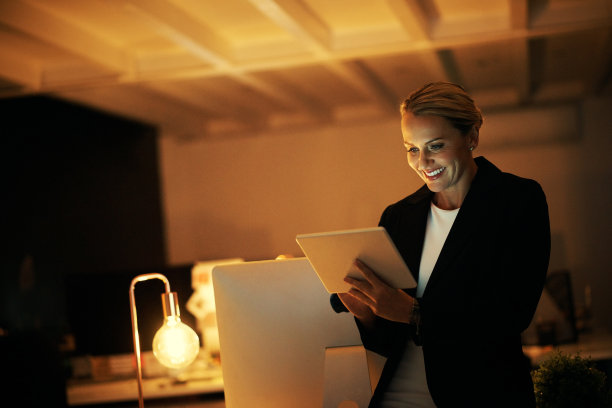 仅一个中老年女人