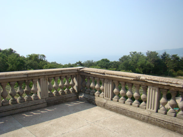 balustrade