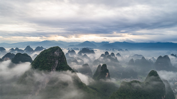 城中村河流