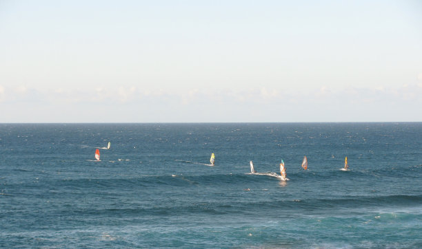 海洋蓝色大海冲浪帆船