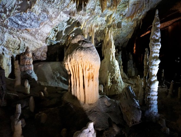 cave