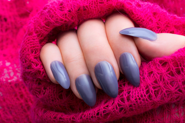 紫色指甲油