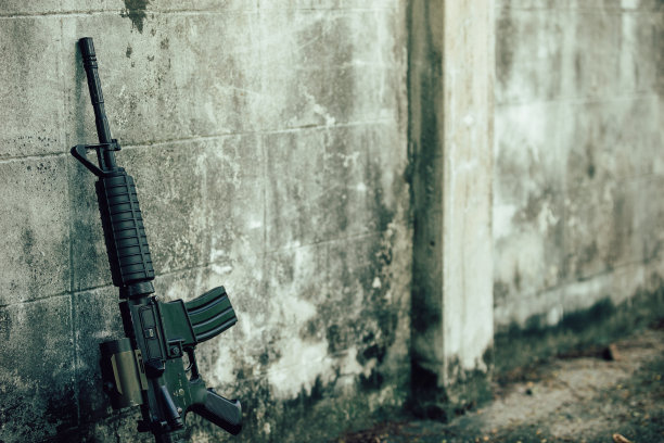 m16