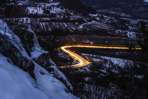 单板滑雪大跳台