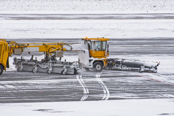 机场除雪