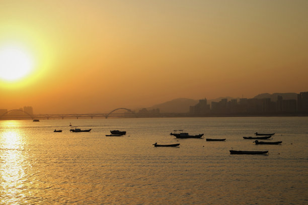 杭州钱塘江的日落