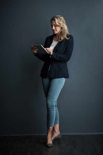 仅一个中老年女人