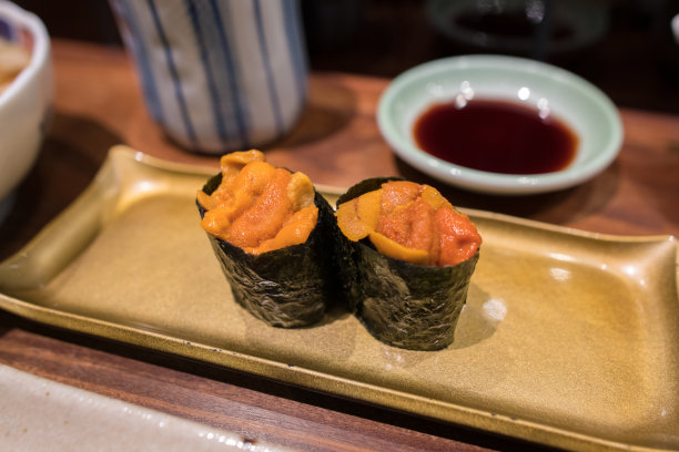 蟹肉沙拉寿司