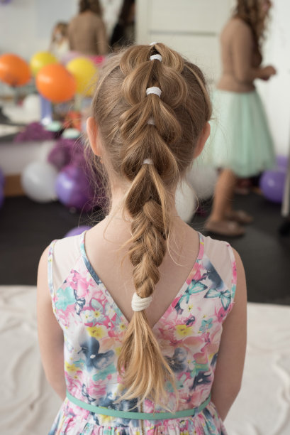 hairstyle
