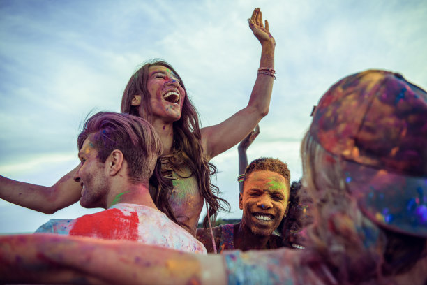 holi