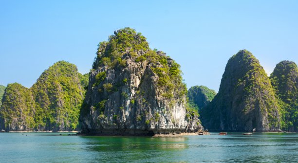 越南下龙湾景区溶洞