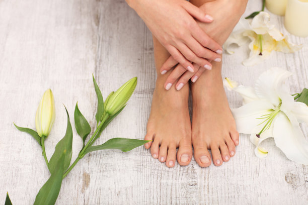 feet