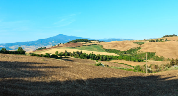 意大利托斯卡纳乡村早晨风景