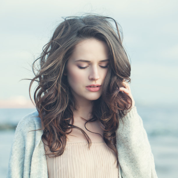curly