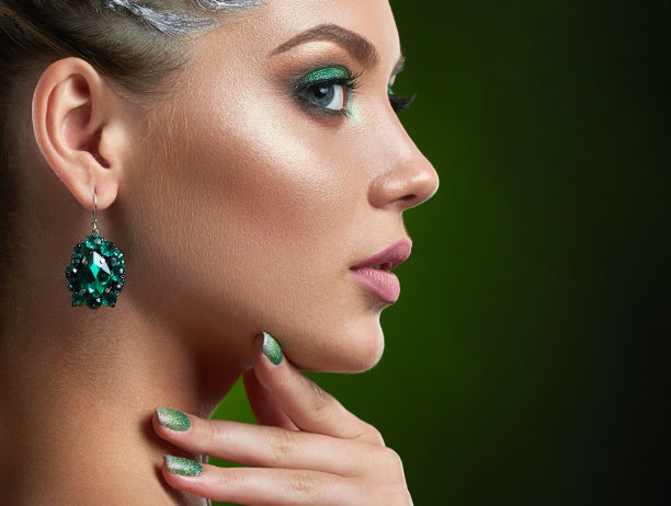earring