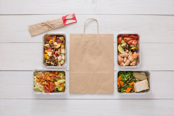 荤素搭配的美味盒饭