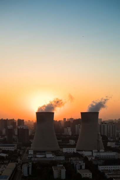 夕阳与电塔