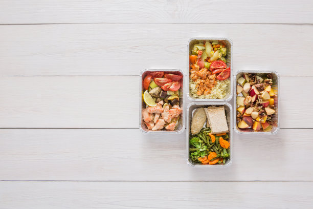 荤素搭配的美味盒饭