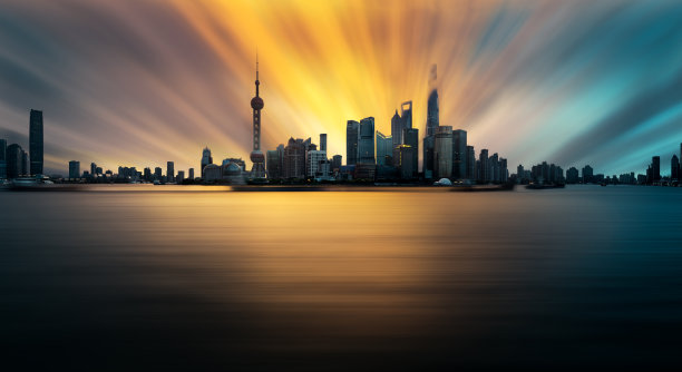 晨曦中的上海
