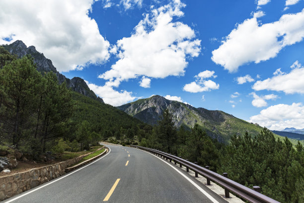 山间公路