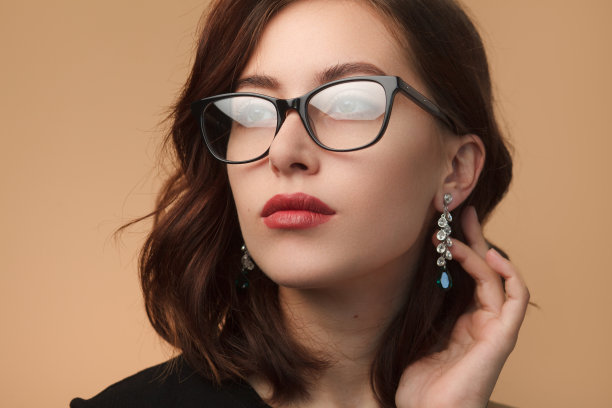 glasses