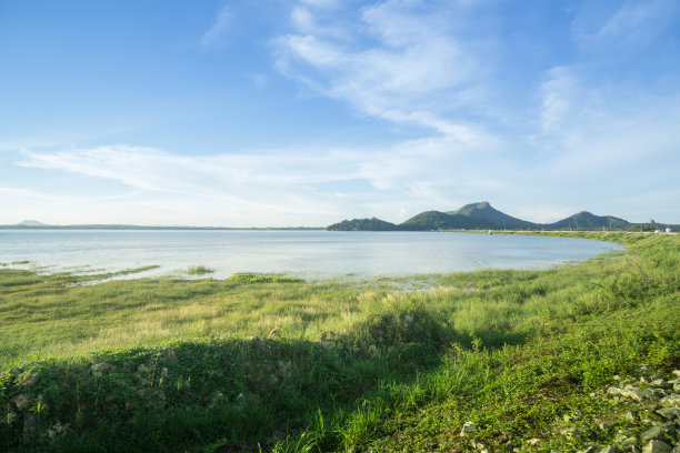 idyllic