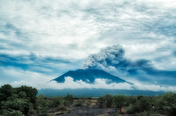 阿贡火山