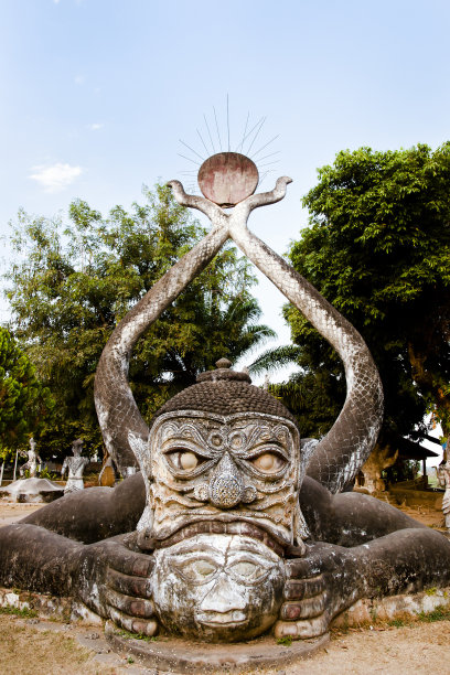 香昆寺雕像