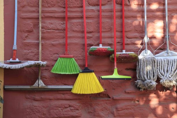 broom