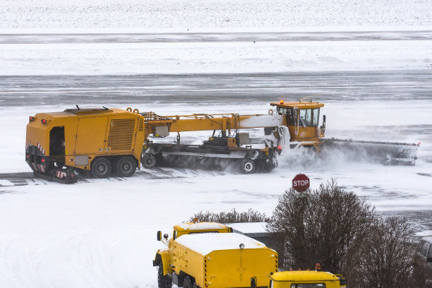 机场除雪