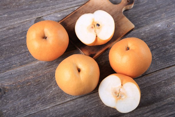 pyrus