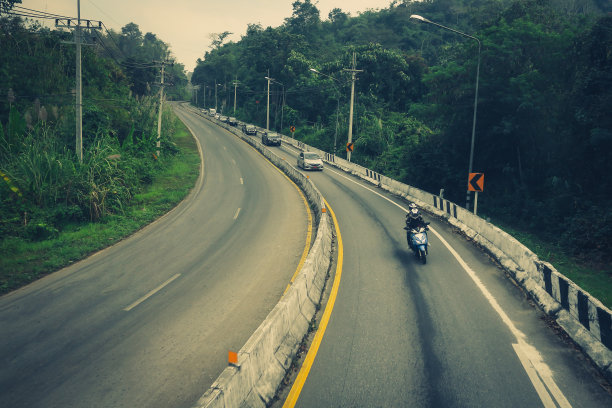 最陡峭公路